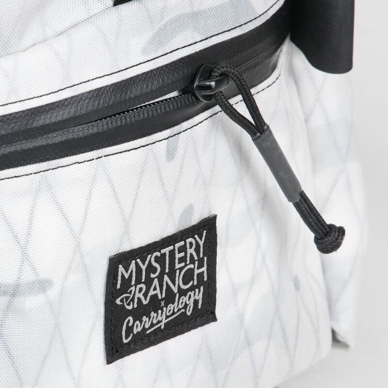 The Spartan - Multicam Alpine (Detail, Carryology Label)